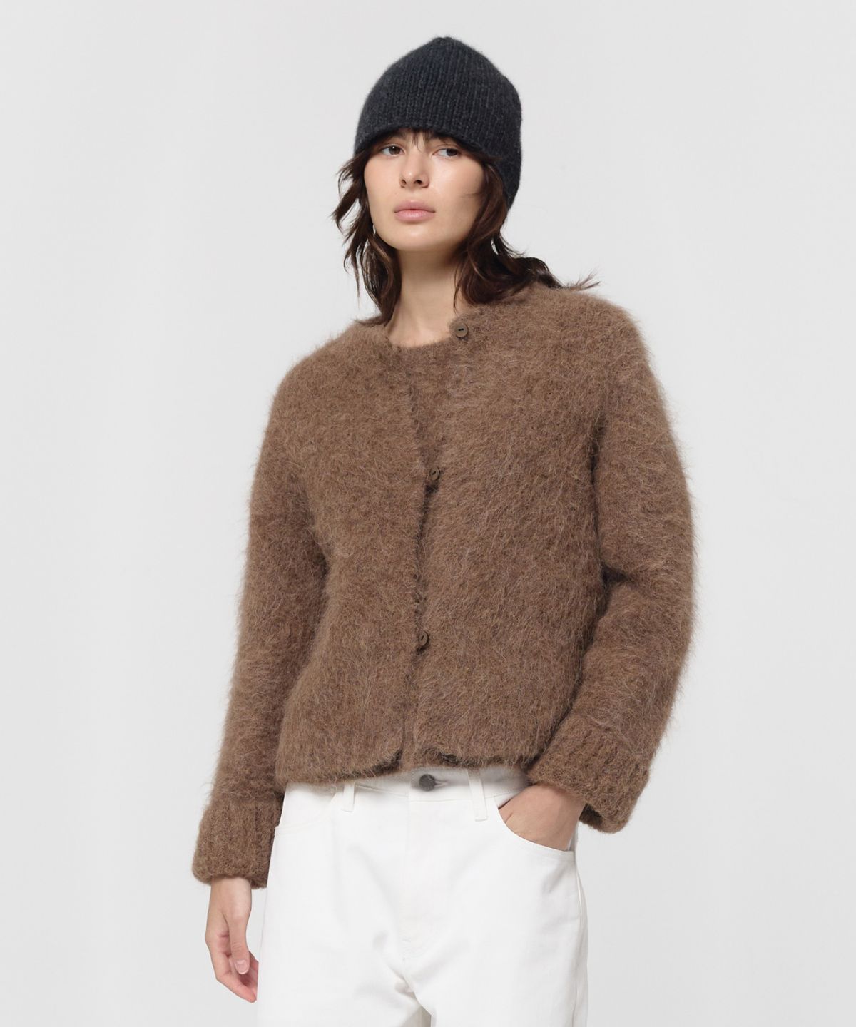 지비에이치 어패럴(GBH APPAREL) SURI ALPACA BRUSHED CARDIGAN / BROWN
