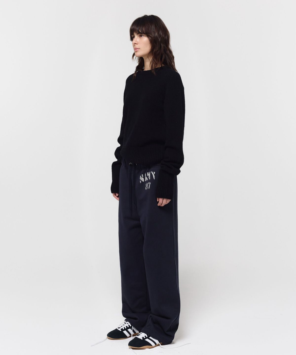 지비에이치 어패럴(GBH APPAREL) WOOL CREW NECK KNIT / BLACK