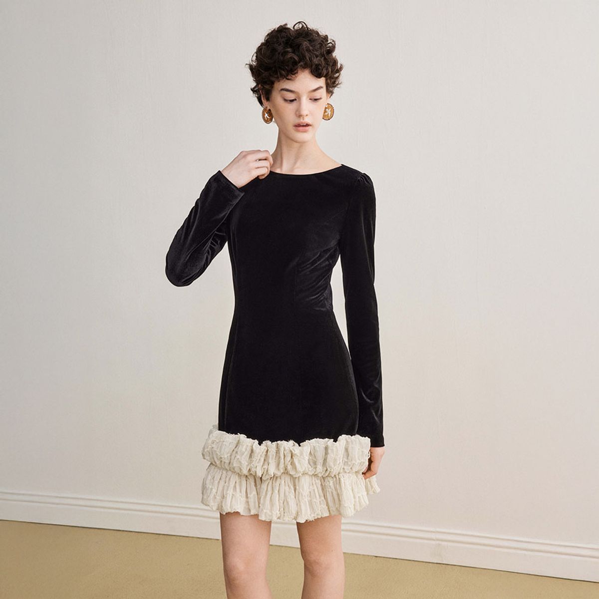 와이와이아이엠(YYIAM) YY_Color velvet dress