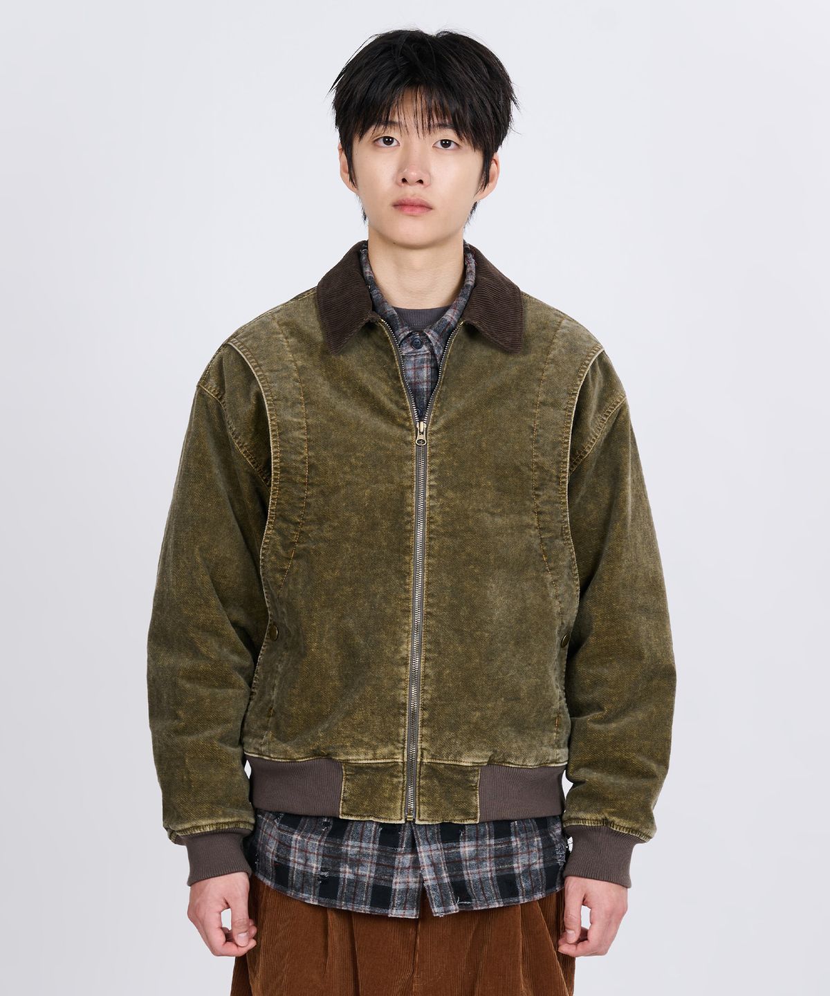 논타입(NONTYPE) GARMENT WASHED CURVED MOLESKIN JUMPER (KHAKI)