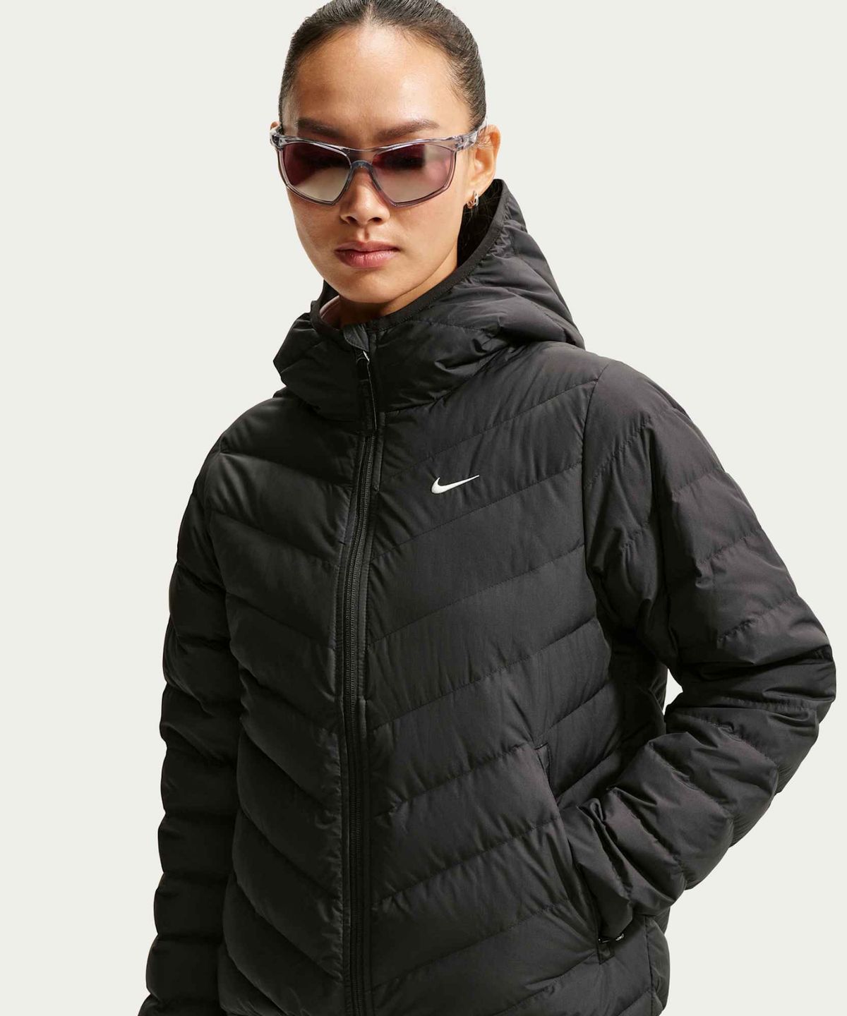 나이키(NIKE) 스포츠웨어 윈드푸퍼 써마 핏 후드 다운 재킷 W - 블랙:세일 / IF5884-010