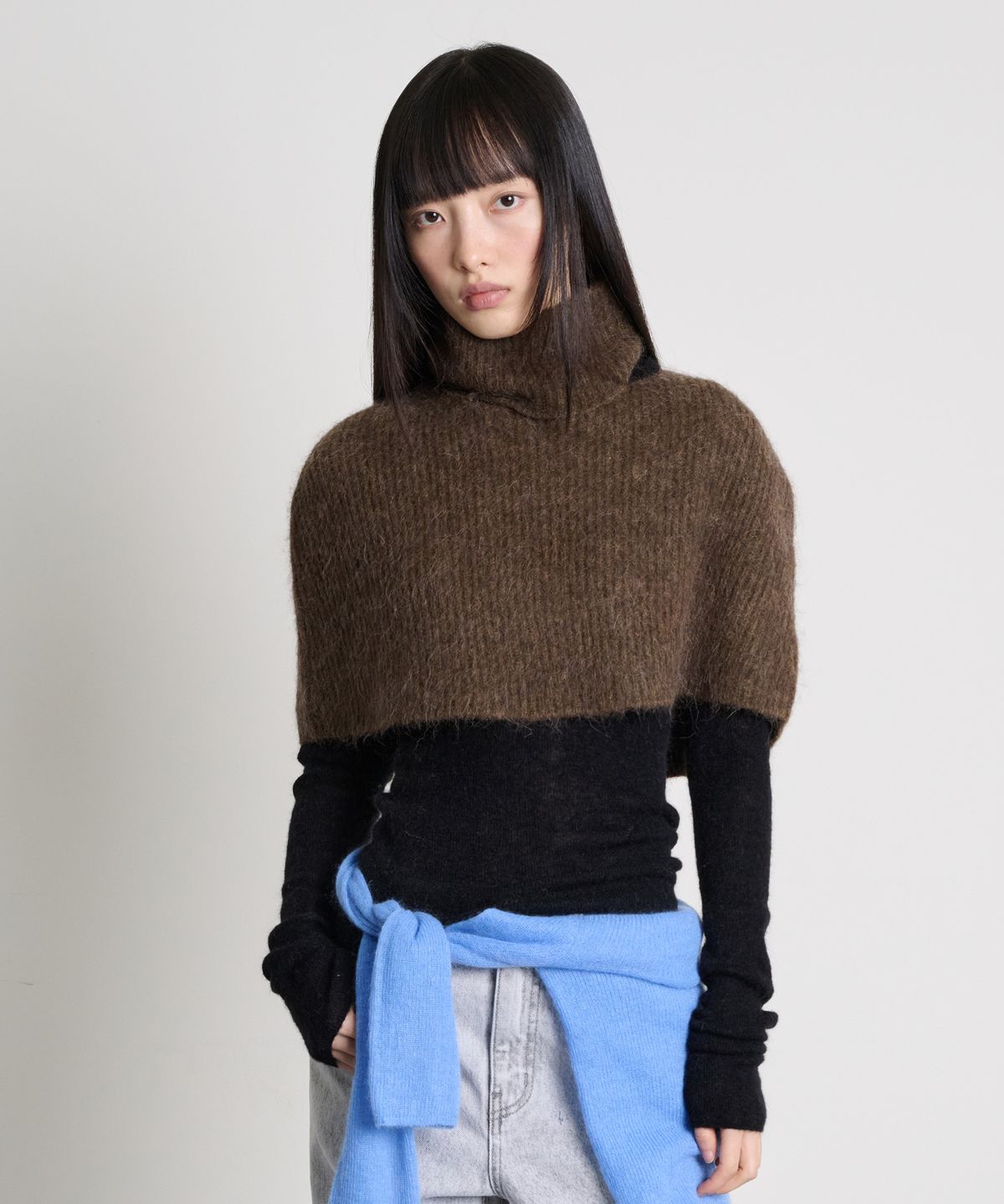 더애틋(THE AÉTUT) Alpaca Wool Cutout Cape_Khaki Brown