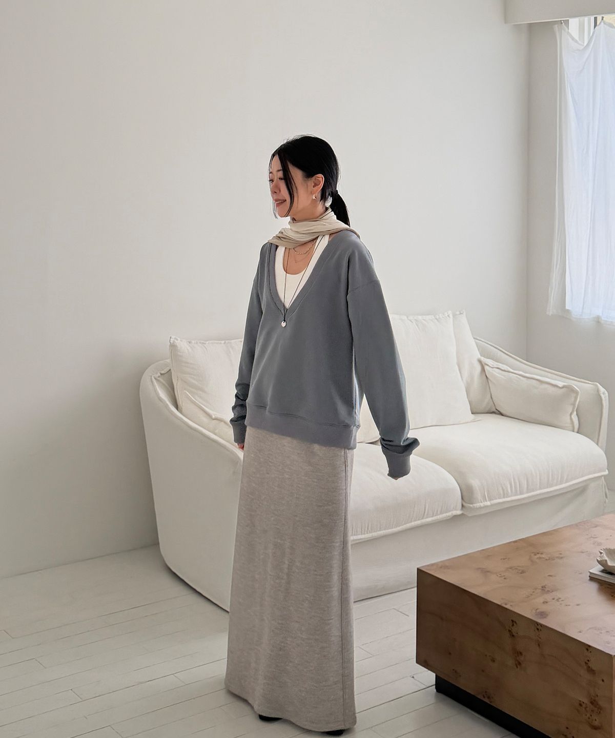 아코크(ACOC) Two-Tone Scarf_Ivory/Beige