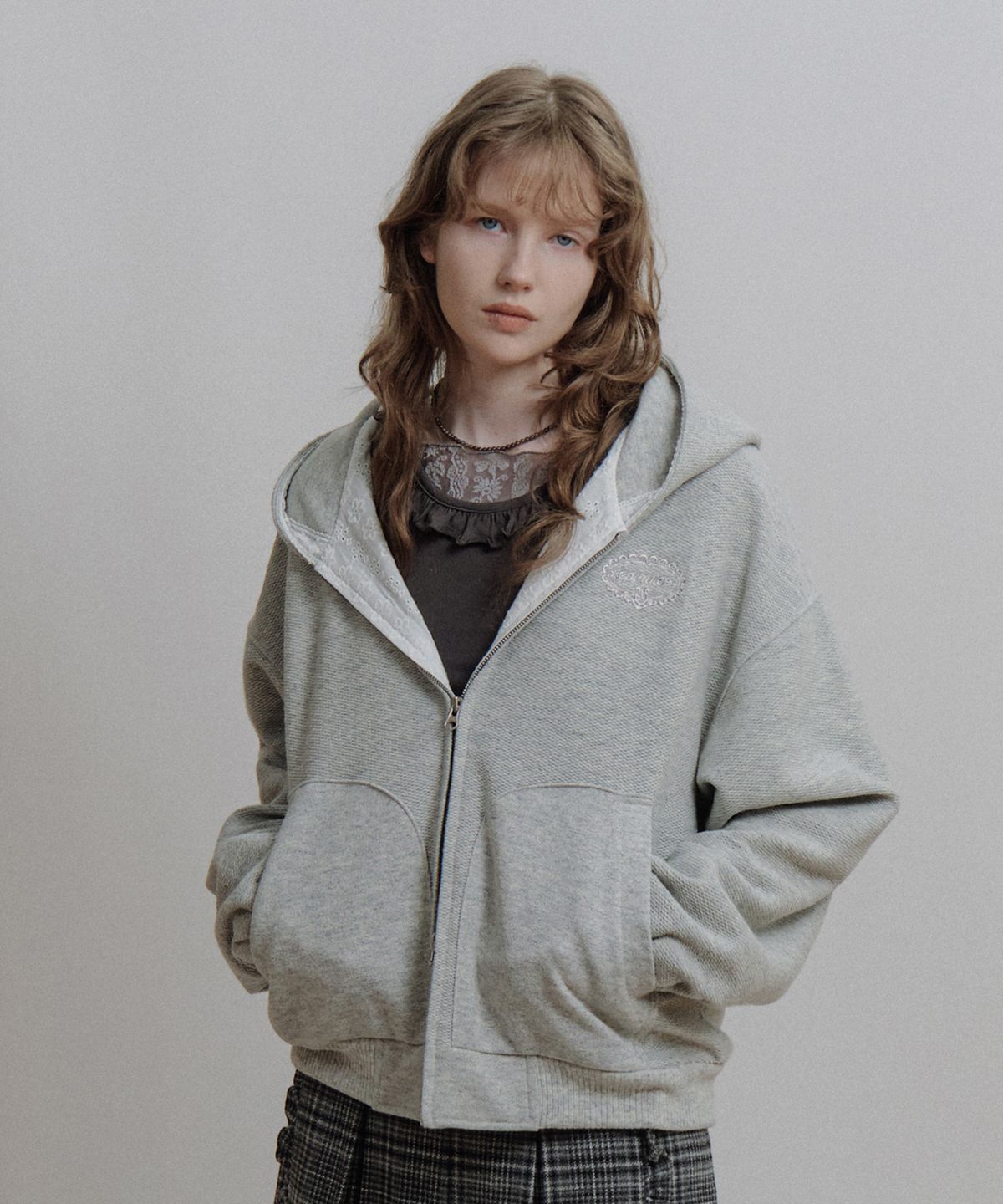 에핑글러(EPINGLER) WOOL BLEND LACED HOODIE - OATMEAL