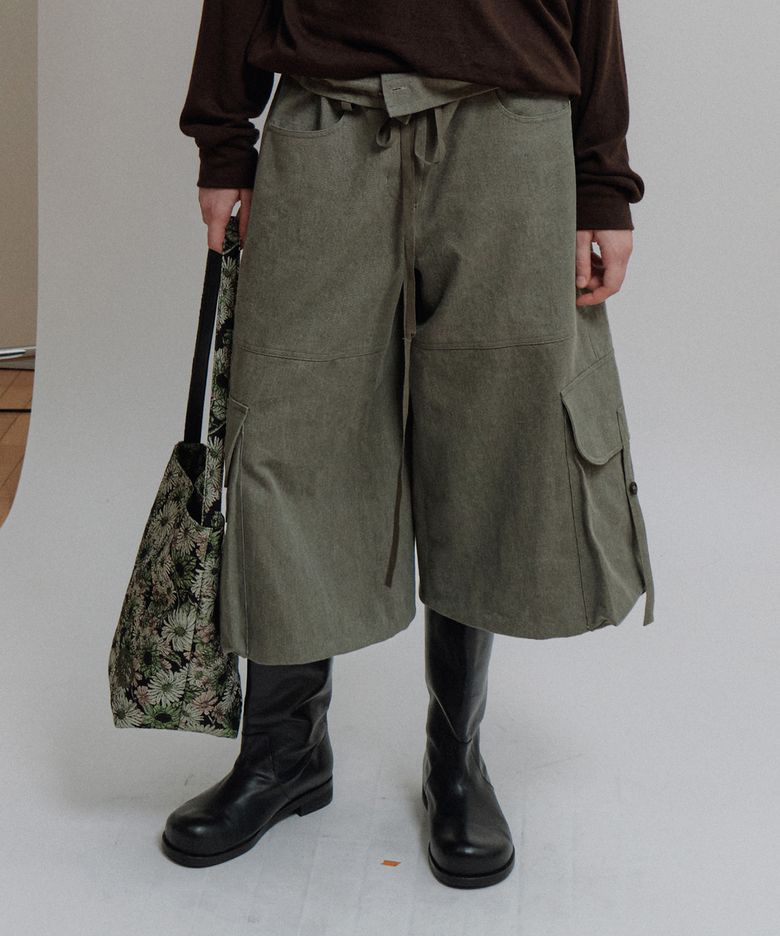 WASHED CARGO BERMUDA PANTS - KHAKI