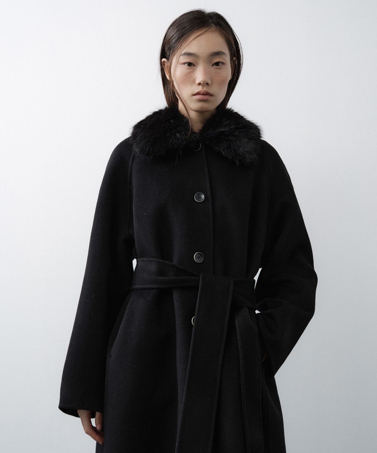 루시르주(LUCIR ZU) Handmade Detachable Fur Collar Maxi Wool Coat (Black)