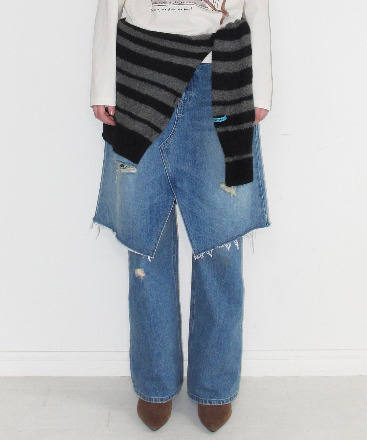 인스턴트펑크(INSTANTFUNK) H LINE SLIT DENIM SKIRT - BLUE