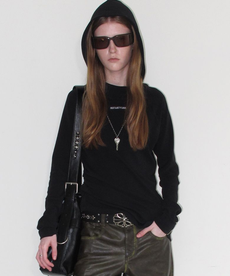 DIAGONAL ZIPPER HOOD TEE - BLACK