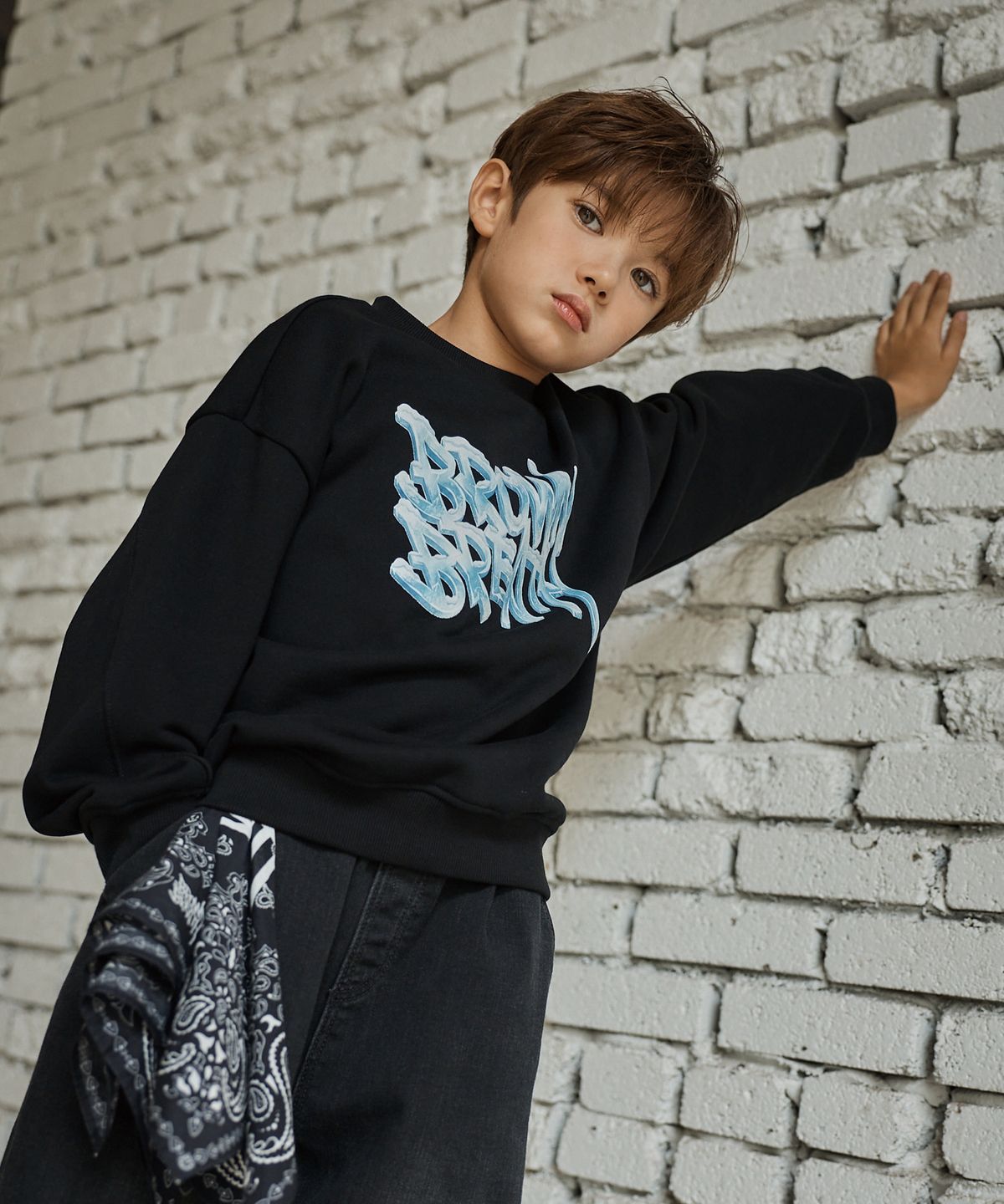 브라운브레스 키즈(BROWNBREATH KIDS) KIDS ICE TAG CREWNECK(기모) - BLACK