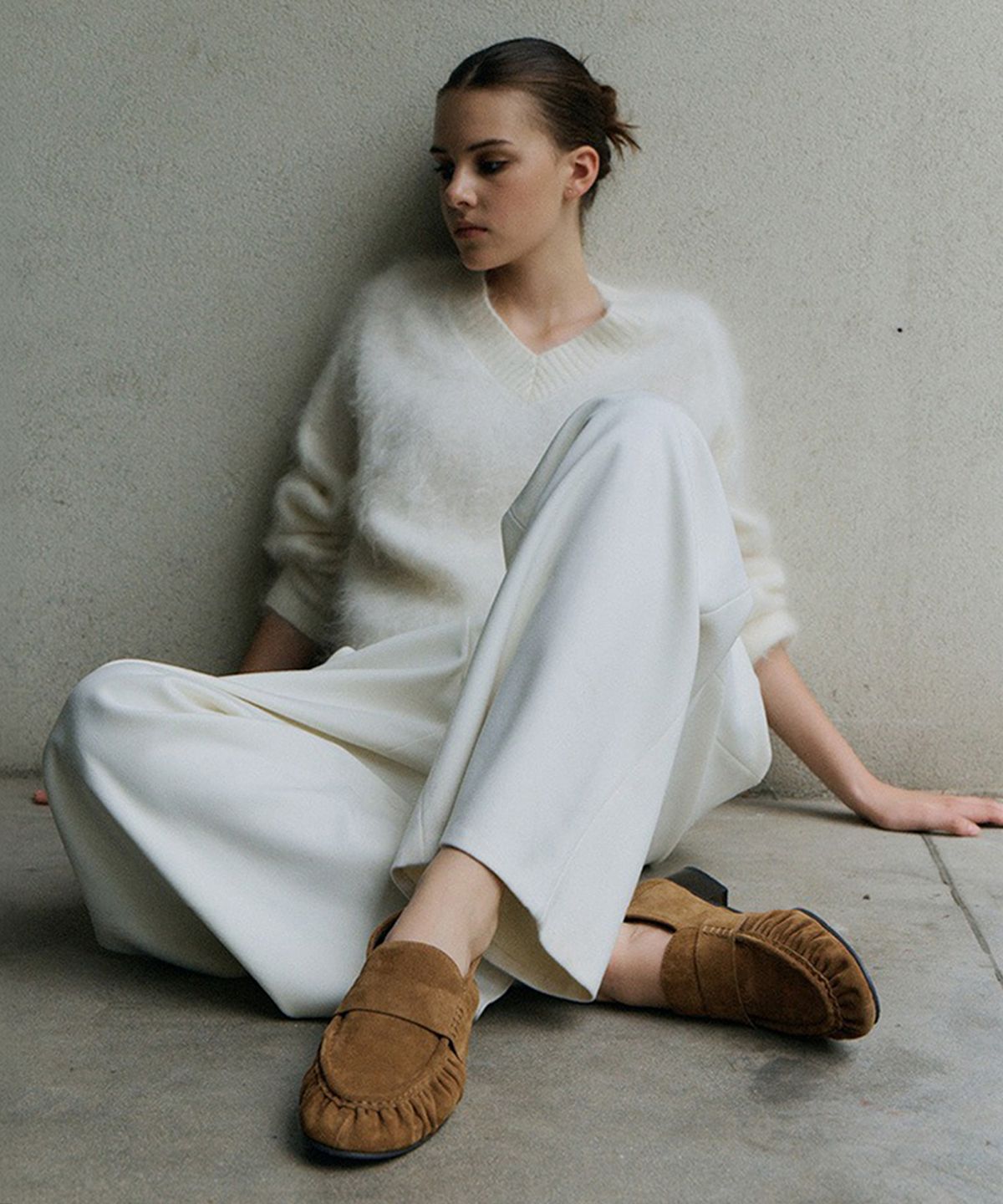 바니스뉴욕(BARNEYS NEWYORK) 26FW 아티장 개더 로퍼 카멜