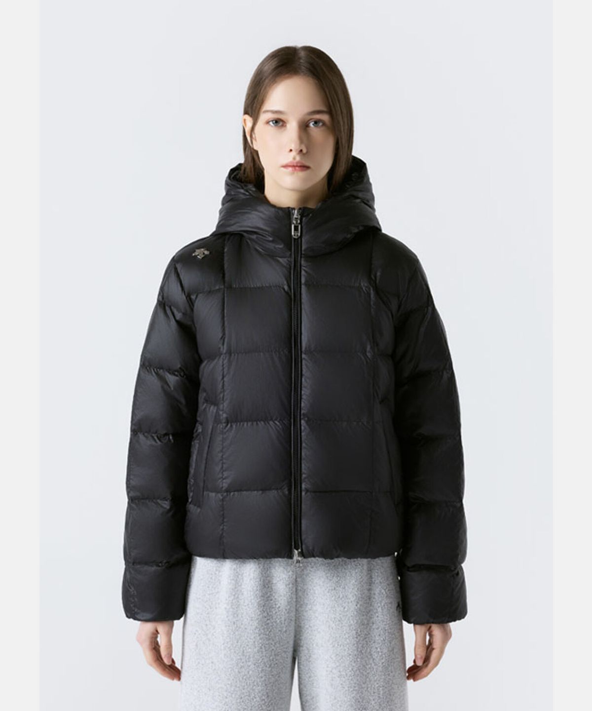 데상트(DESCENTE) 여성 퀼팅 중경량 다운 자켓 블랙 SR422SDJO7