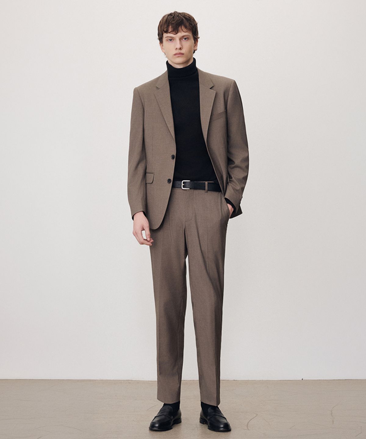 다니엘크레뮤(DANIEL CREMIEUX) 26FW 울 블렌드 스트레치 수트 베이지