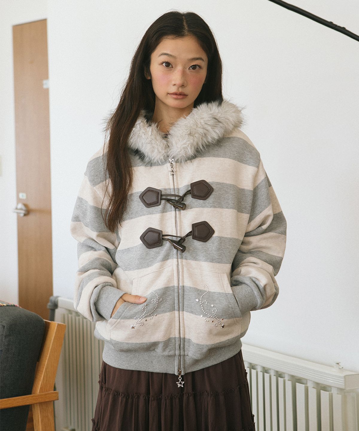 카비시(CAVISH) STRIPED FUR ZIP UP HOODIE GREY(CV2GFFM485A)