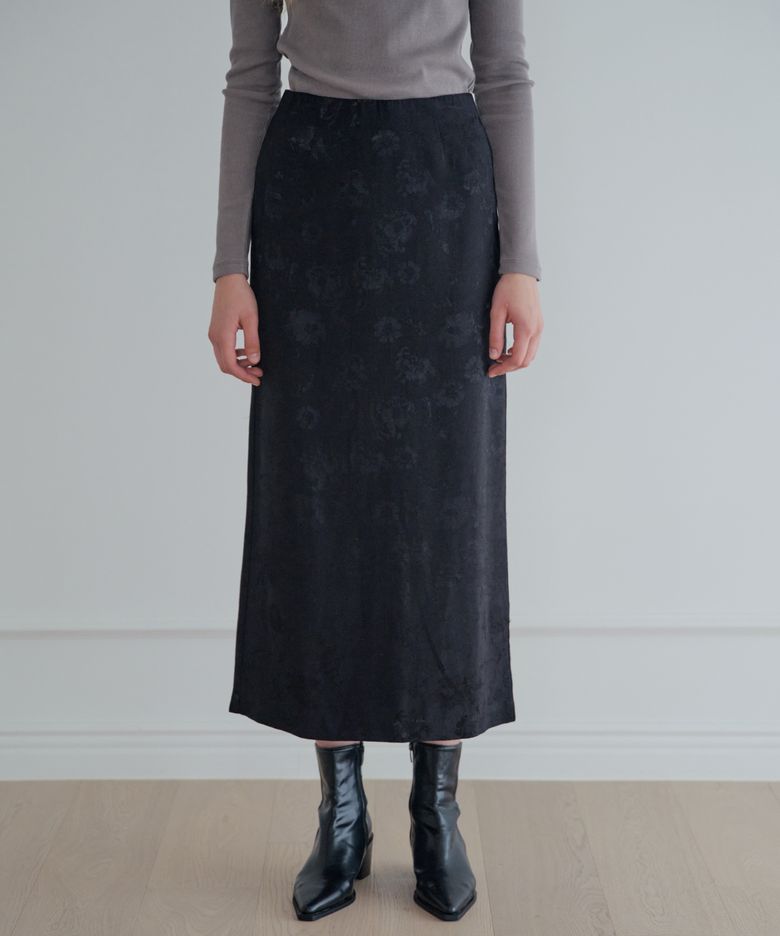Floral Jacquard Satin Long Skirt_Black