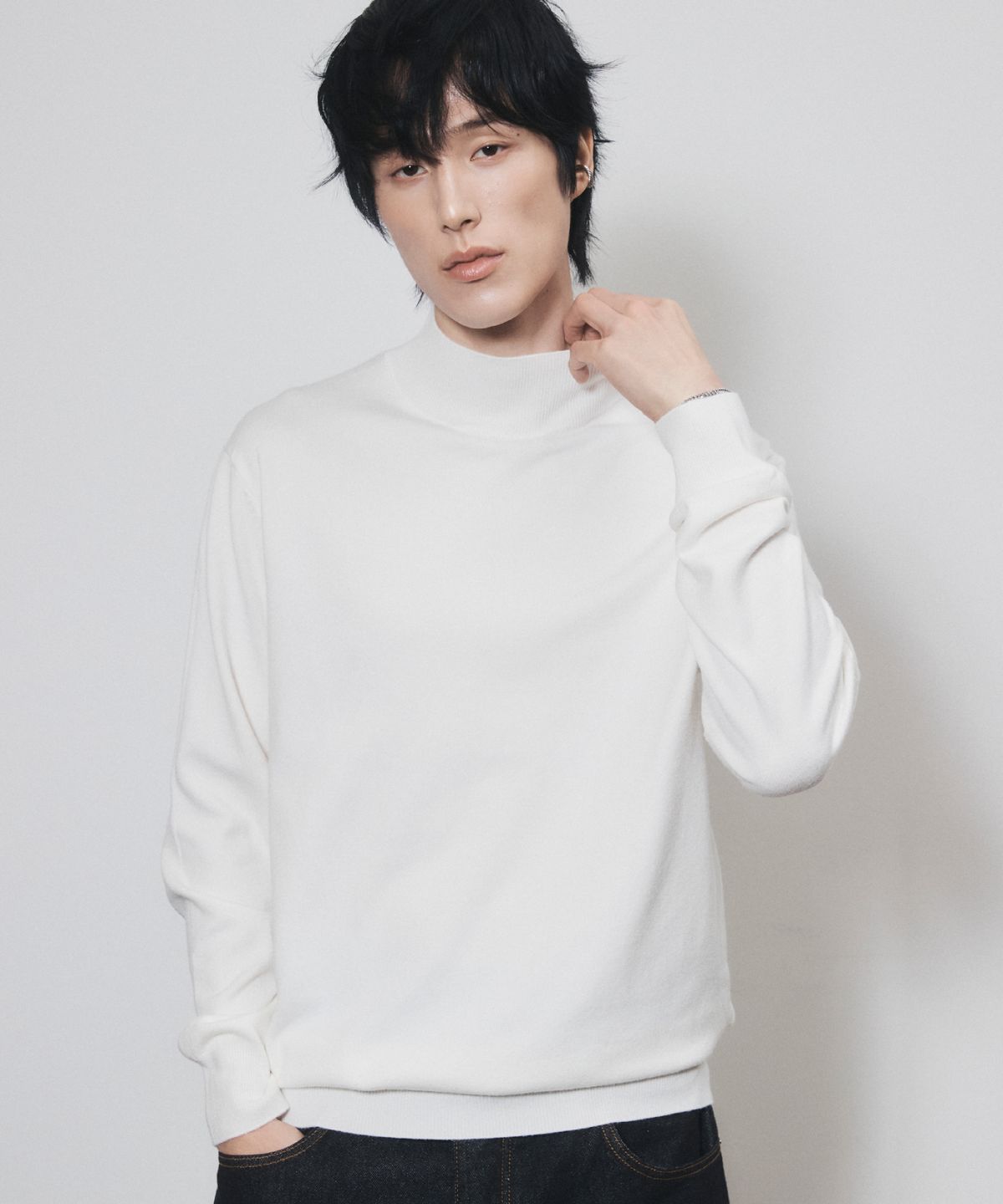 쎄이(CEIII) 스탠다드 하프넥 니트 아이보리
