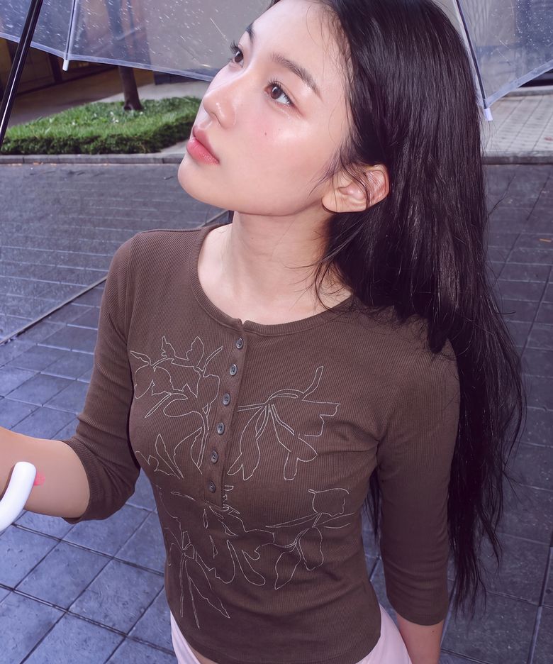 [WOMAN]SENTIS 헨리넥 7부 티셔츠_Brown