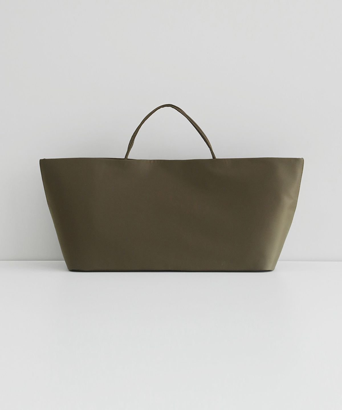 디그(DIGUE) mute wide nylon tote BAG (KHAKI)