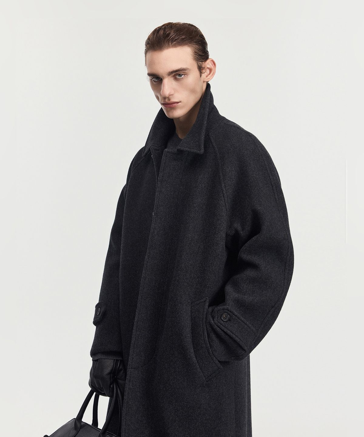 티엔지티(TNGT) Virgin Wool Herringbone Balmacaan Coat (Dark Grey) TNCO6F100CG