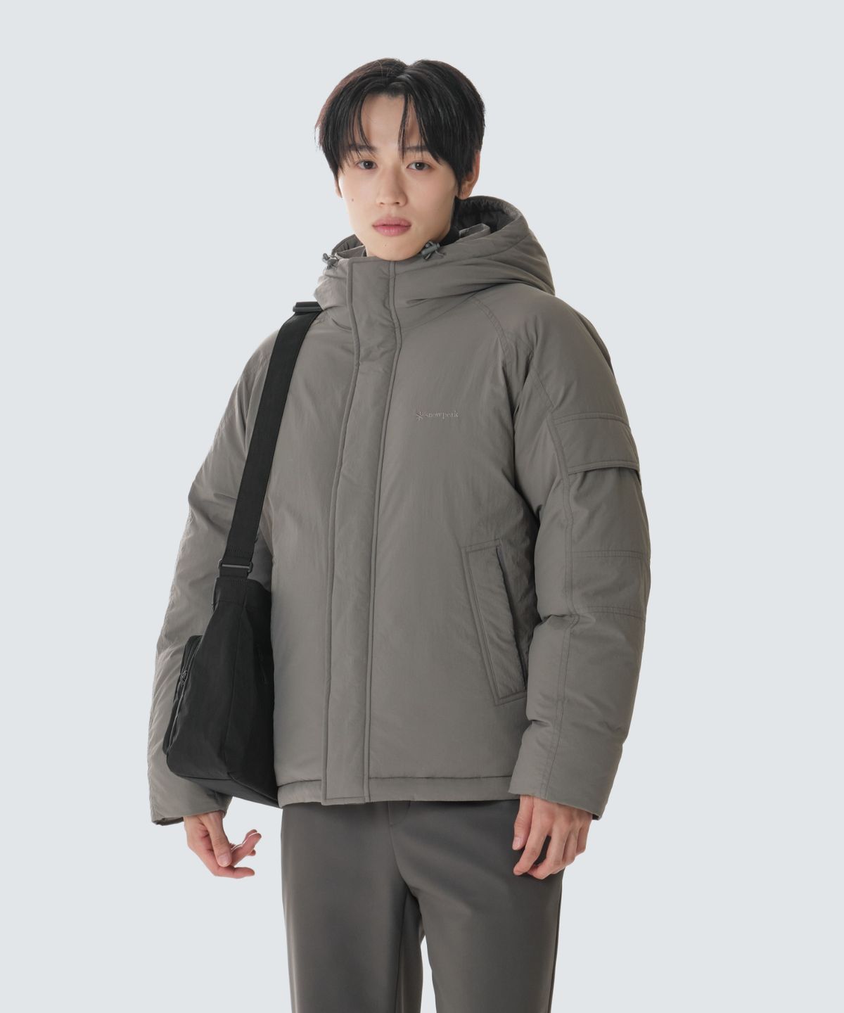 스노우피크 어패럴(SNOWPEAK APPAREL) 시티캠퍼 유틸리티 후드 다운 자켓 (S26WMGDJ68) Dark Khaki