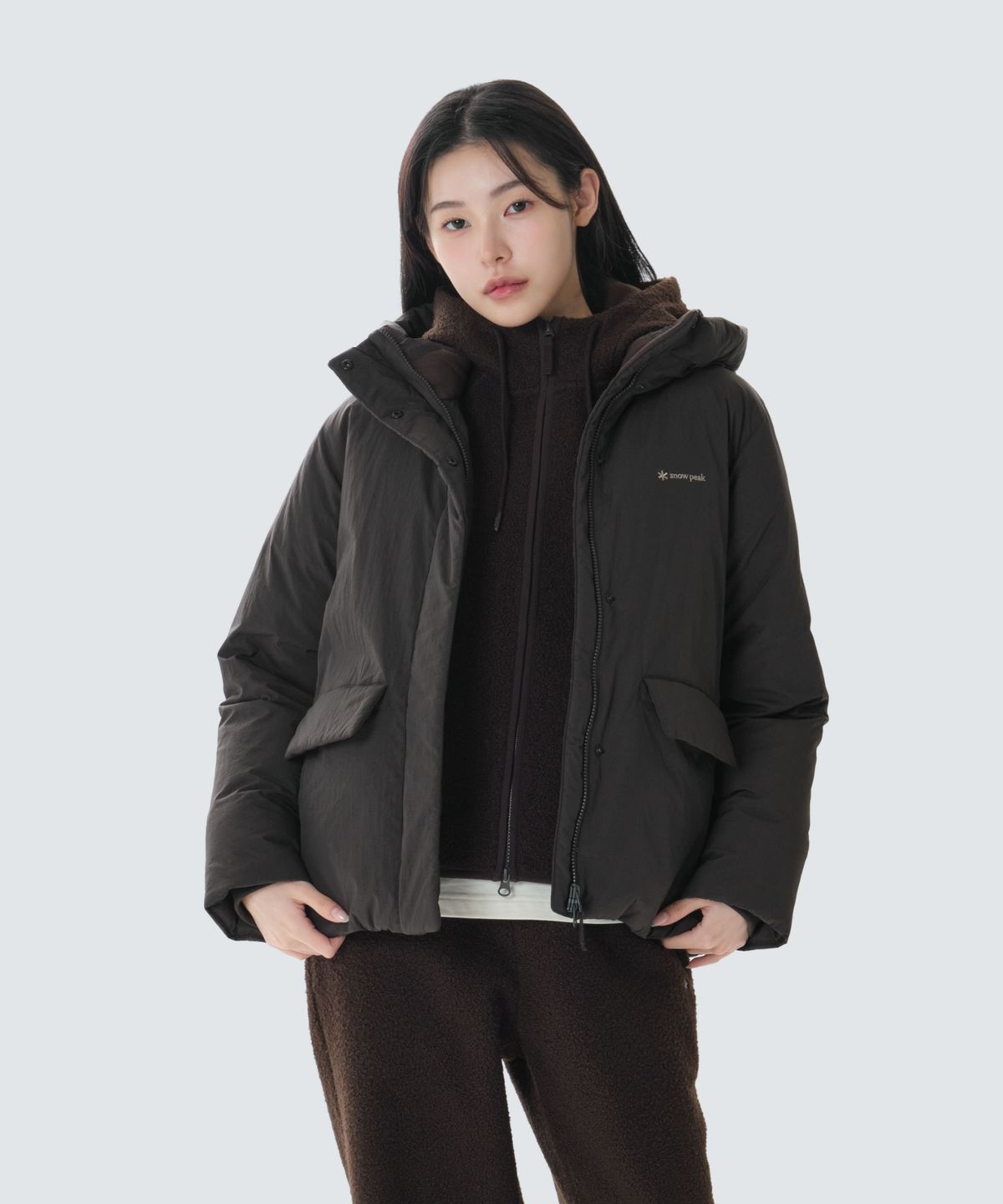 스노우피크 어패럴(SNOWPEAK APPAREL) 시티캠퍼 여성 후드 헤비 다운 자켓 (S26WWGDJ11) Choco Brown