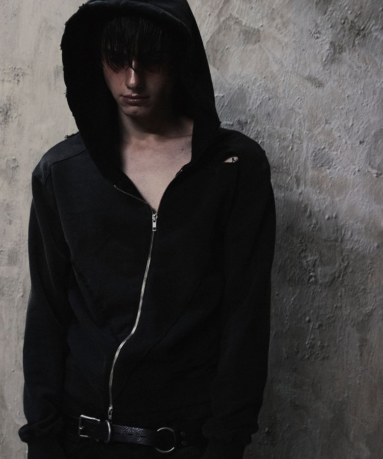 DISSECTED ZIP-UP HOODIE