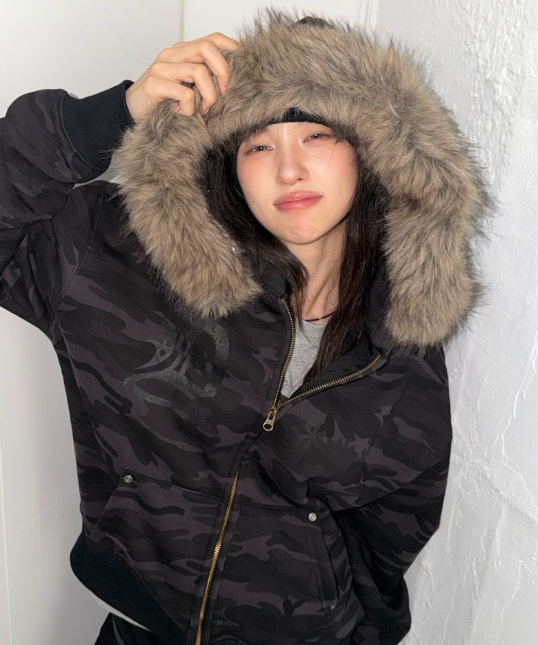 AMOU Fur Hoodie Zip-Up CAMO