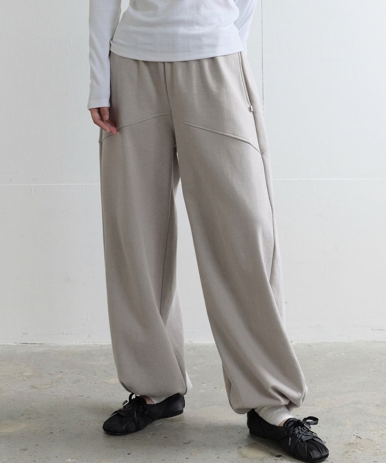 Curved Wide Sweatpants (Dusty Beige)