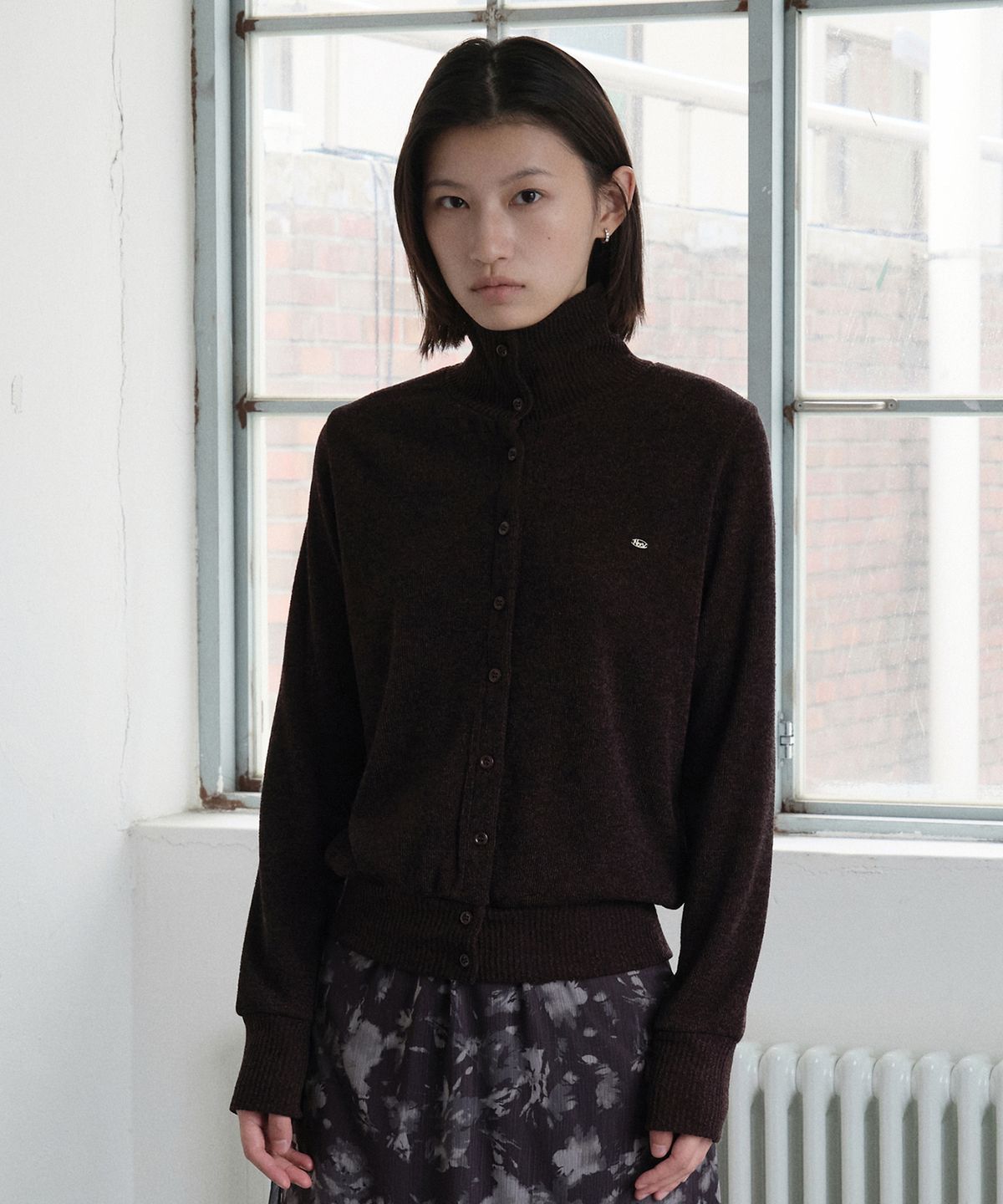 니브(NEEV) High Neck Knit Jersey Cardigan (Brown)