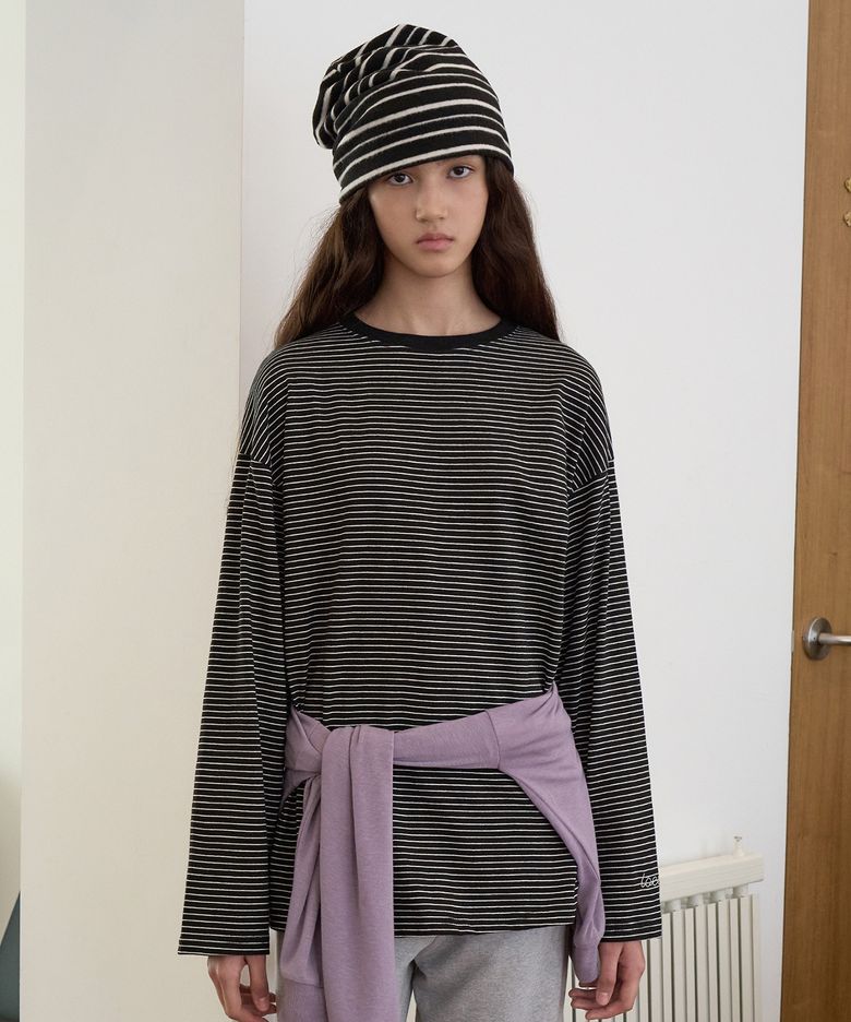 Embroidery stripe contrast T-shirt_Black
