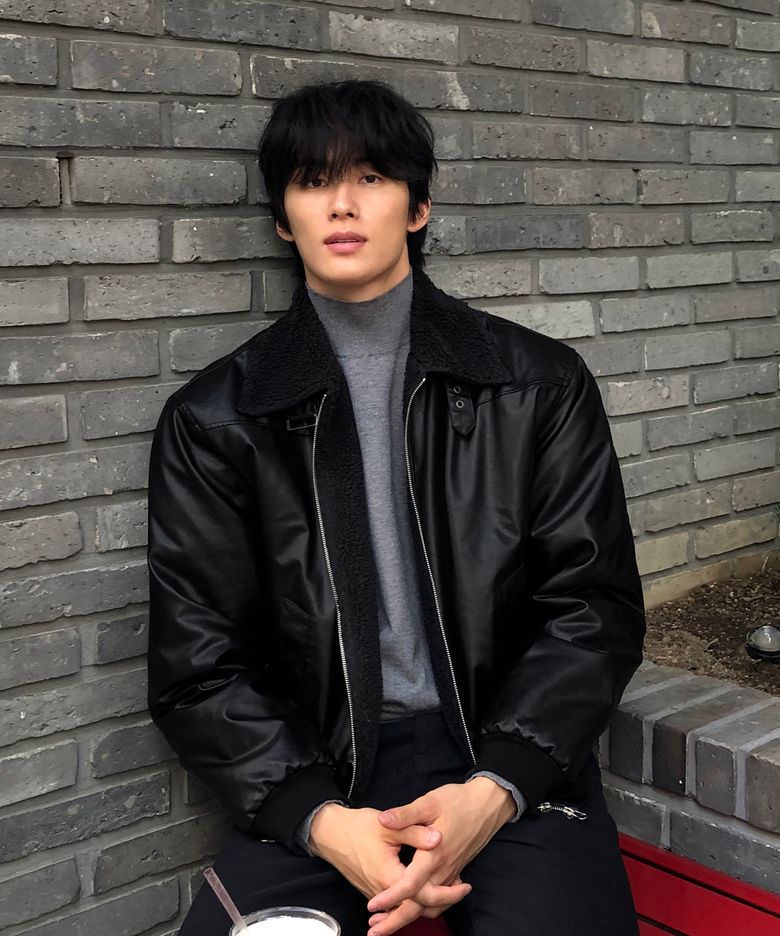 레더 무스탕 자켓_BLACK