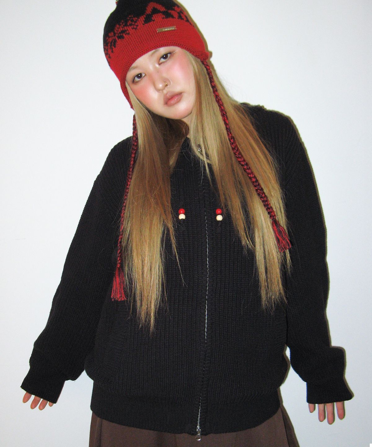 아메스 월드와이드(AMES-WORLDWIDE) BEADS KNIT HOODIE ZIP-UP BLACK