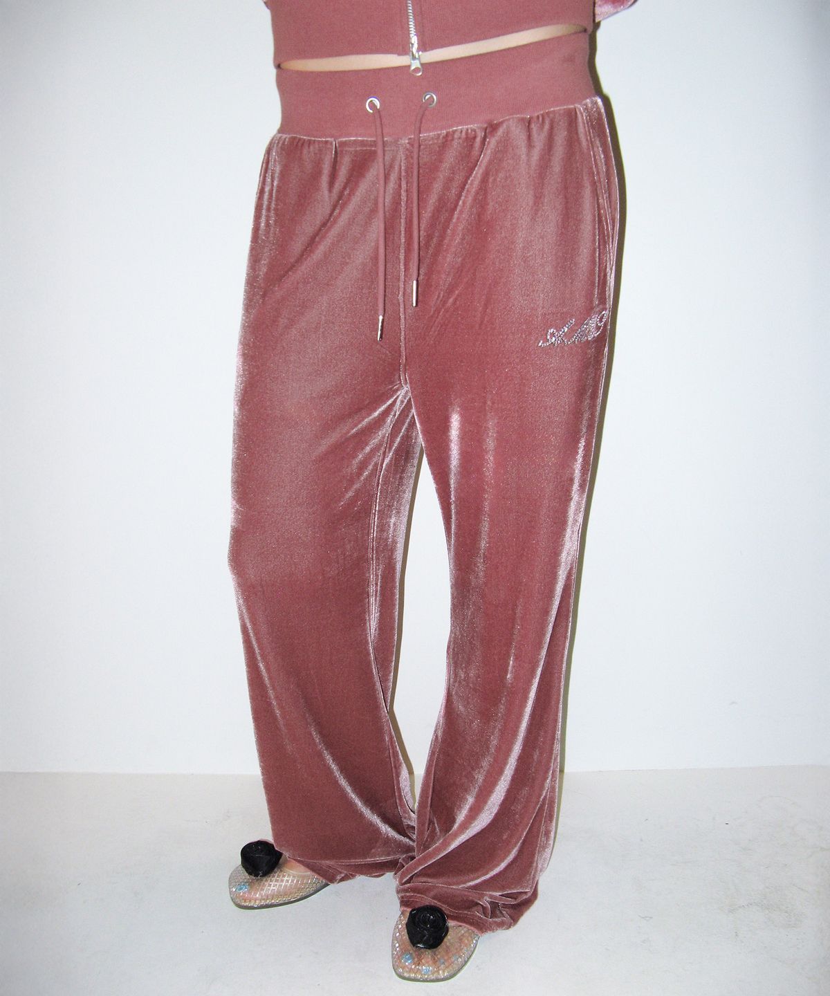 아메스 월드와이드(AMES-WORLDWIDE) HOTFIX VELOUR PANTS PINK