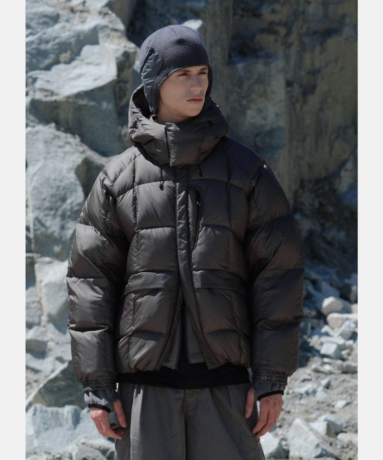 [DESCENTE X EASTLOGUE] 몬테인 웨이브 푸퍼 다운 자켓 그레이 SR421HDJO1