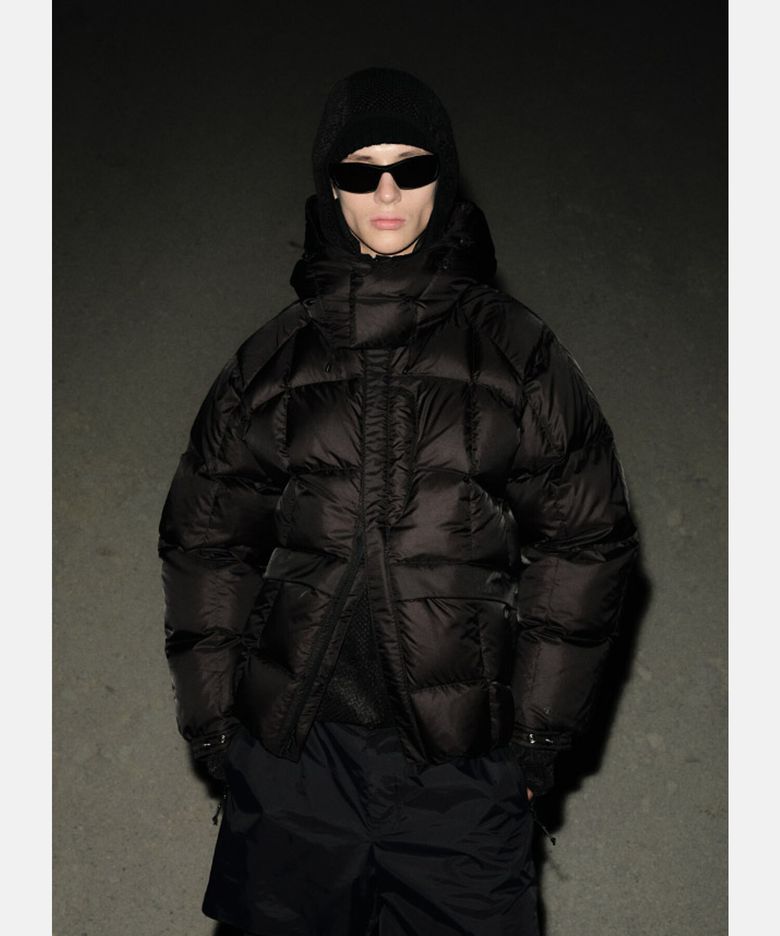 [DESCENTE X EASTLOGUE] 몬테인 웨이브 푸퍼 다운 자켓 블랙 SR421HDJO1