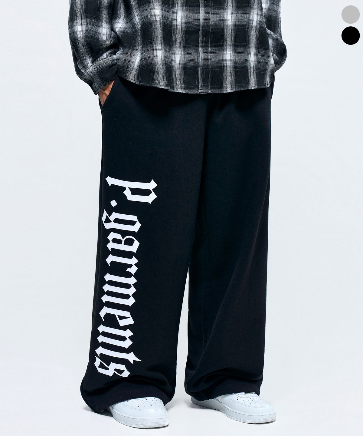 피지컬가먼츠(PHYSICAL GARMENTS) P2657 고딕 레터링 와이드팬츠 [2COLOR]