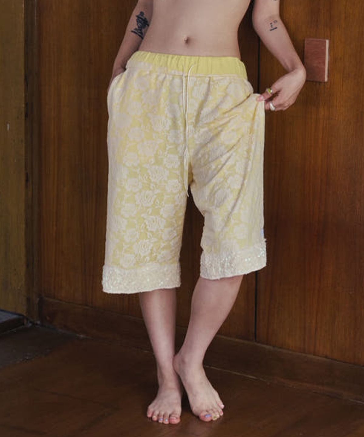 무늬드문익(MOONUI DE MOONIQUE) Butter Rose midi pants _ 버터로즈 미디 팬츠