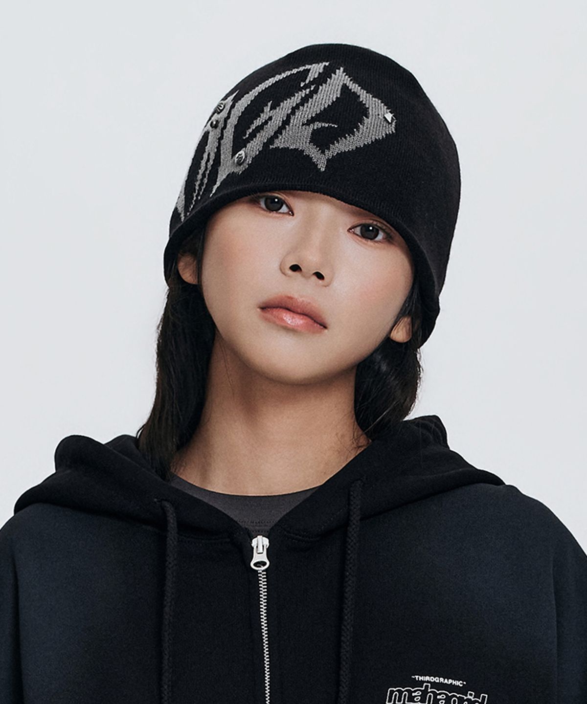 마하그리드(MAHAGRID) [10주년] TRIBAL MGD STUD KNIT BEANIE[BLACK]