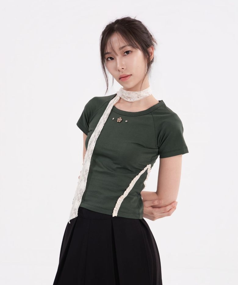 Side Lace Tiny Bloom T-shirt_Green