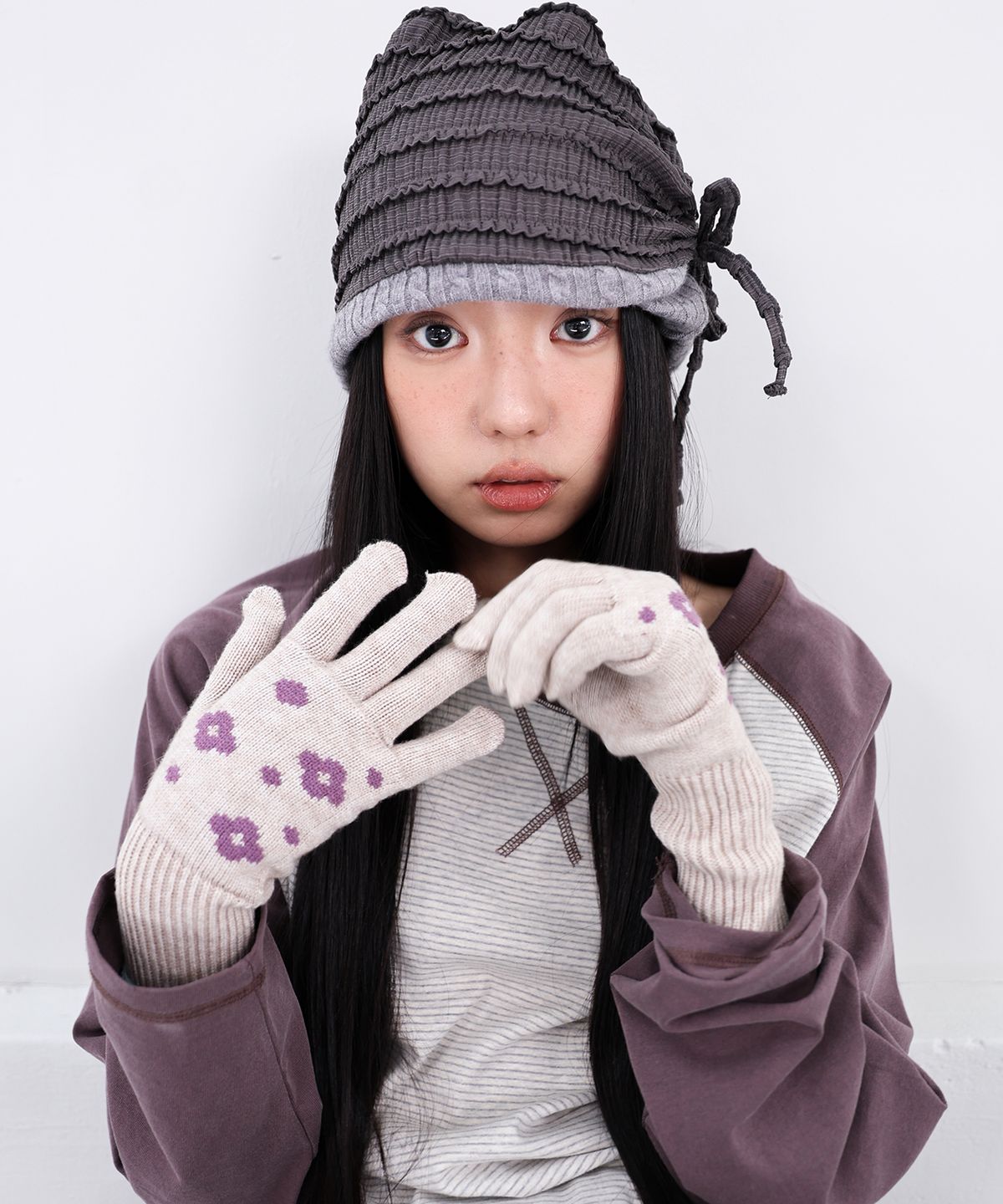 오피쉬(OAFISH) Flower Dot Roll-Up Gloves, Oatmeal