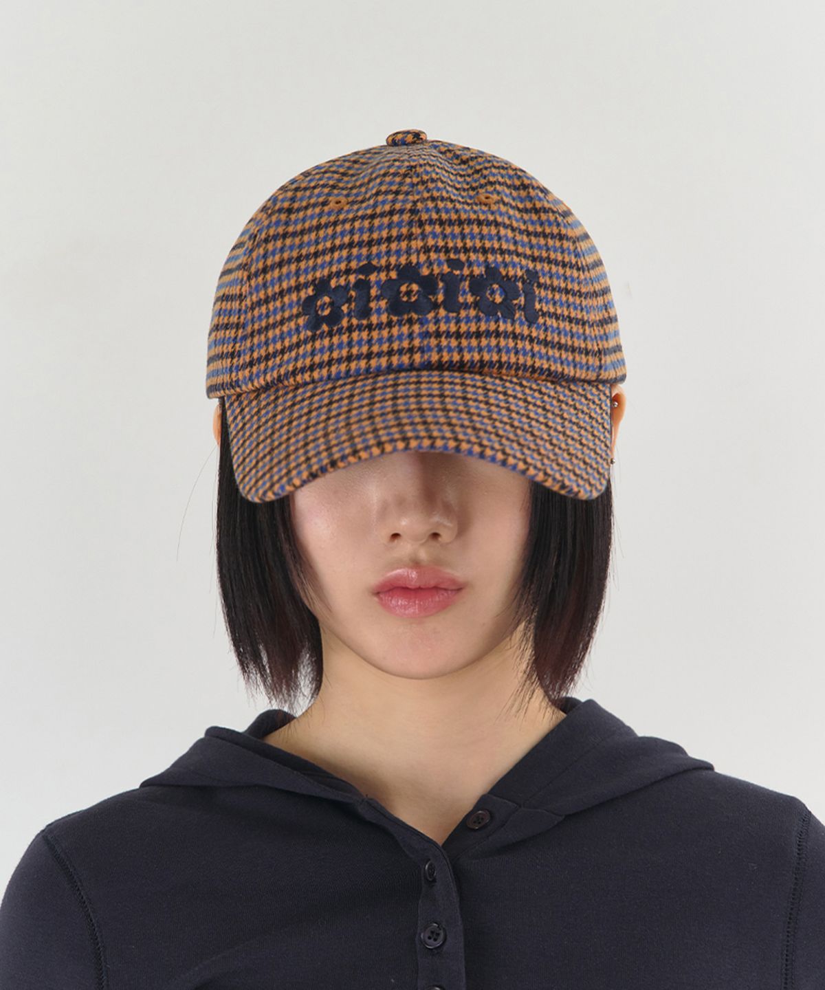 키미미(KIMIMI) 마크 볼캡 브라운 체크