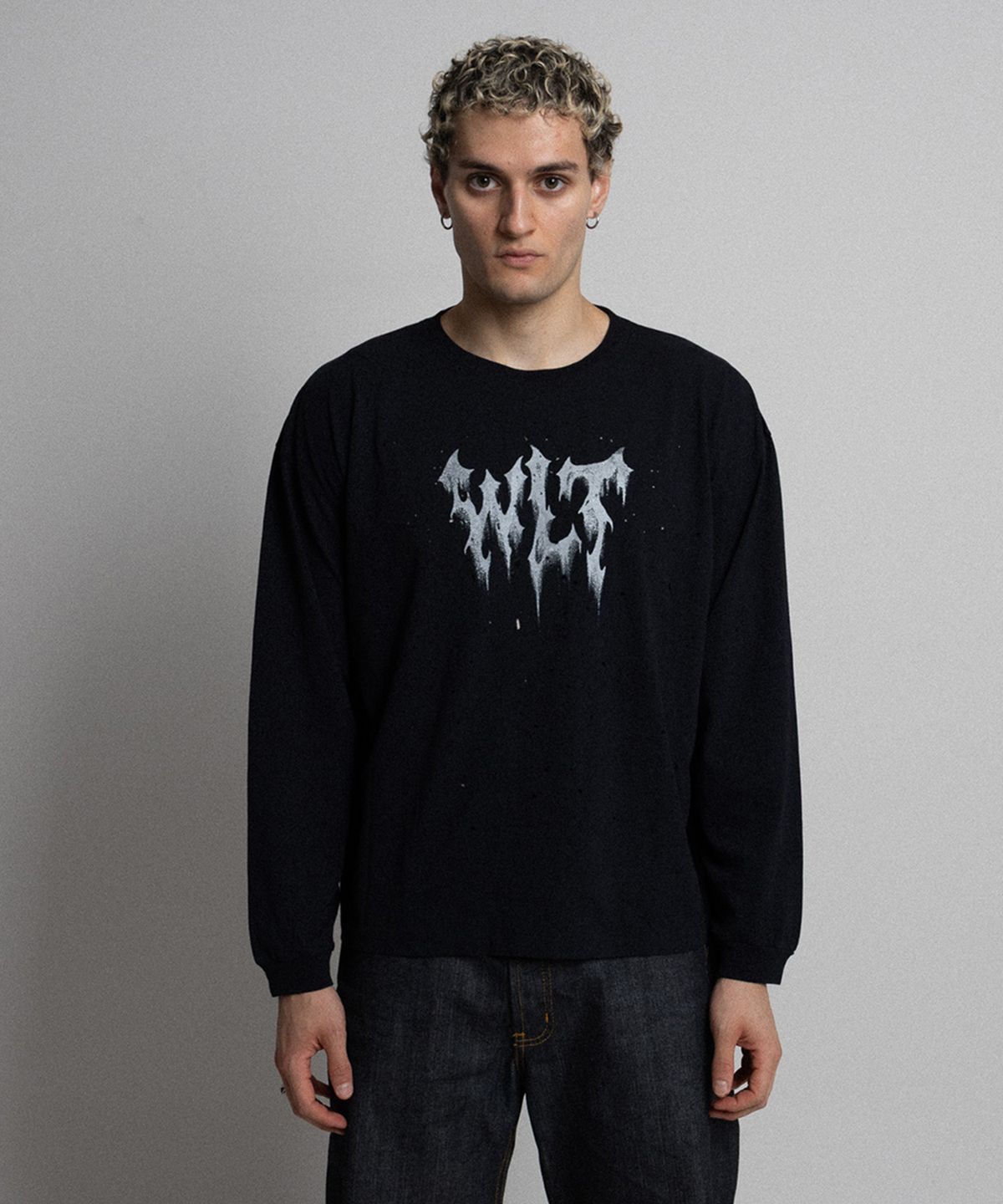 위러브티(WELOVETEE) HEAVY METAL TEE [BLACK]