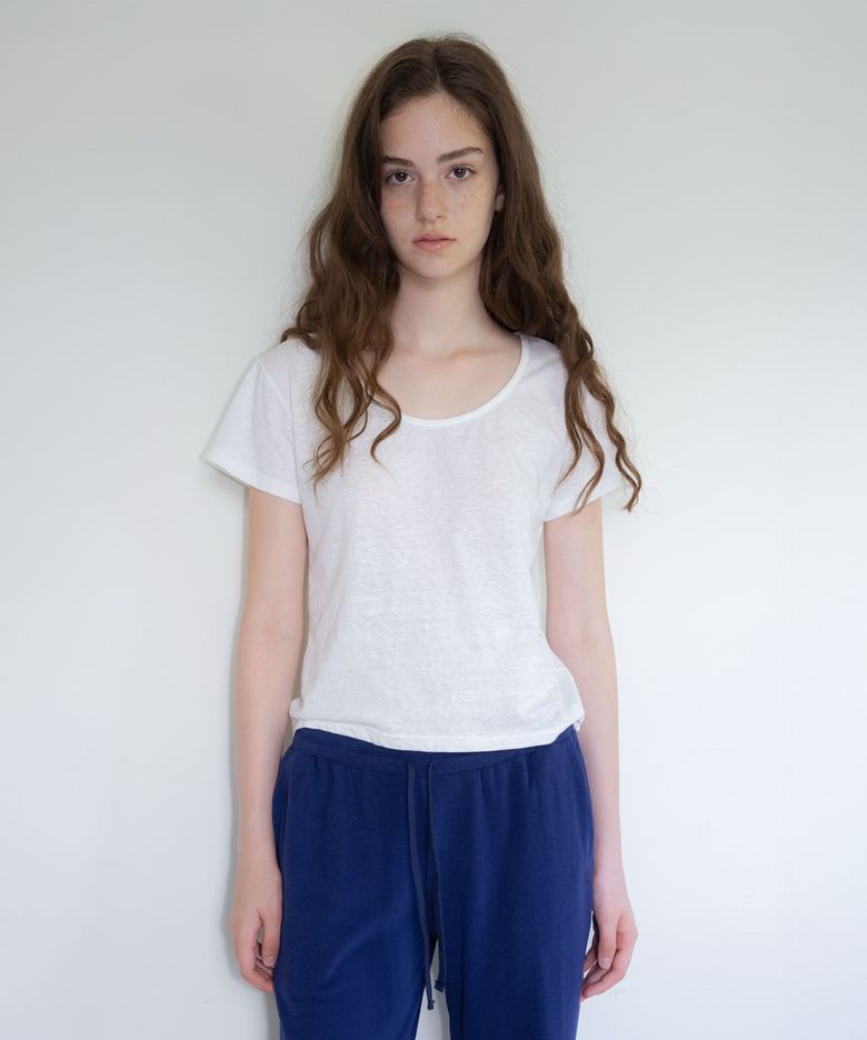 soft slub u neck tee (white)