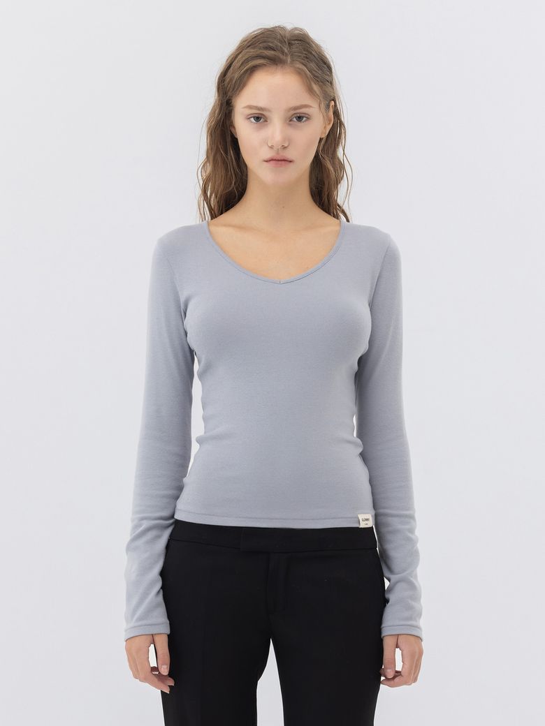 G CHARM V-NECK LONG SLEEVE (DUSTY BLUE)