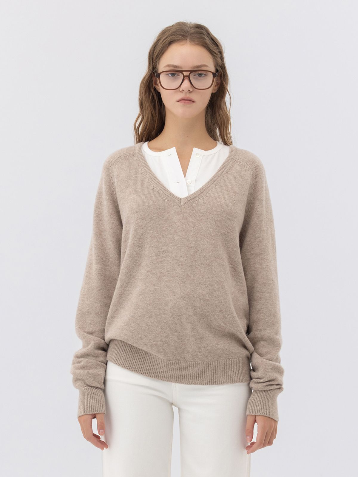 글로니(GLOWNY) G LOOSE DEEP V-NECK KNIT (OATMEAL)