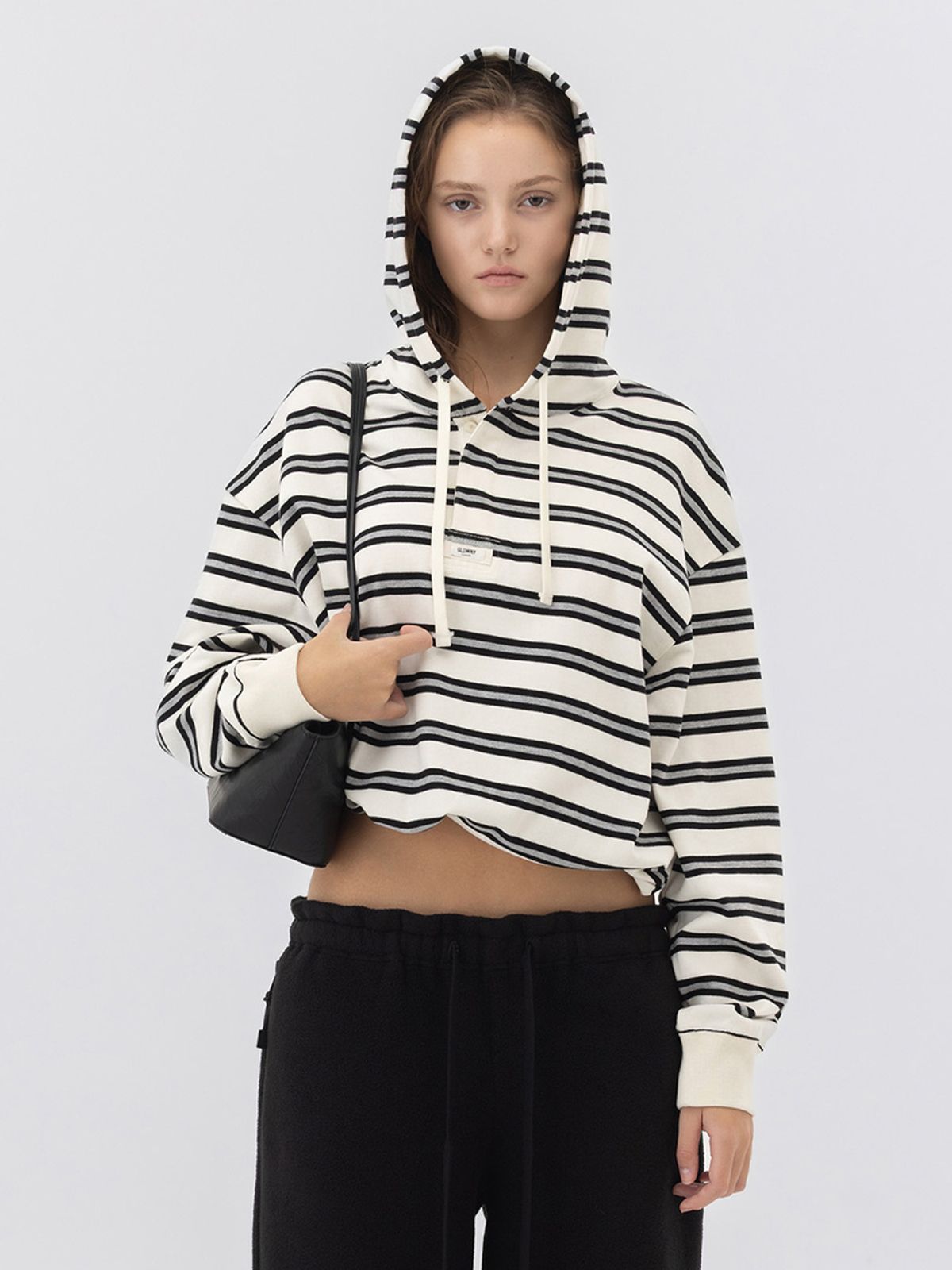 글로니(GLOWNY) HERITAGE STRIPE BUTTON HOODIE (WHITE)