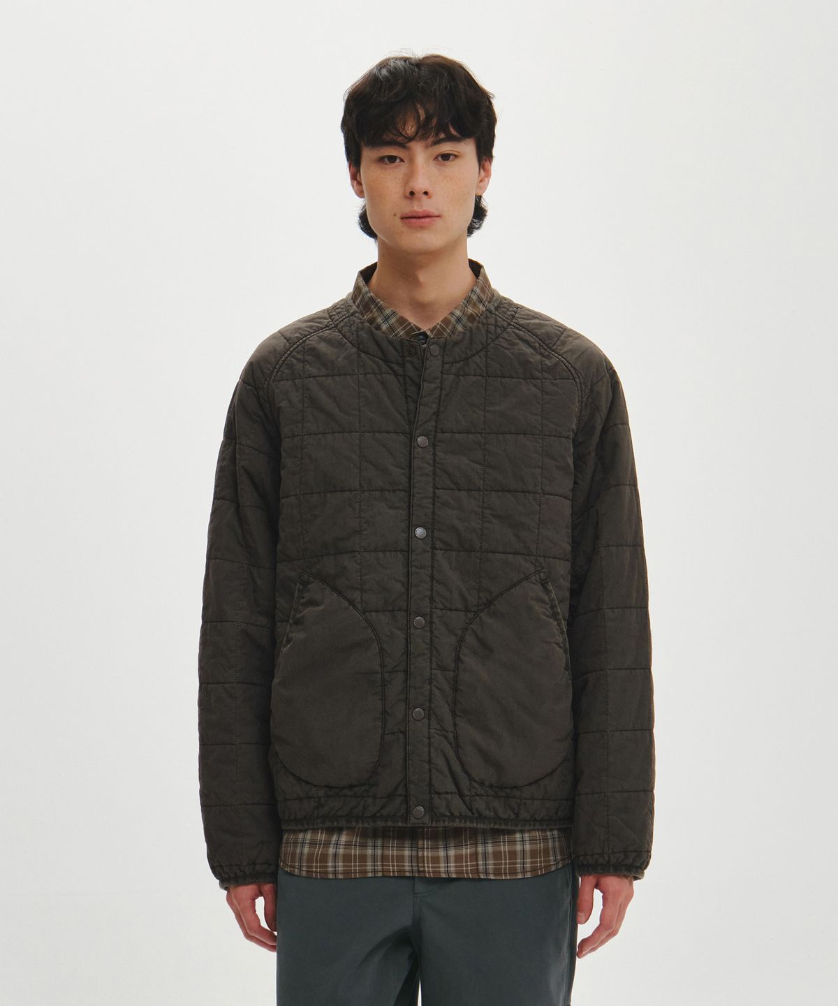 힐리먼트(HELEMENT) 피그먼트 퀼팅 자켓 (BROWN)