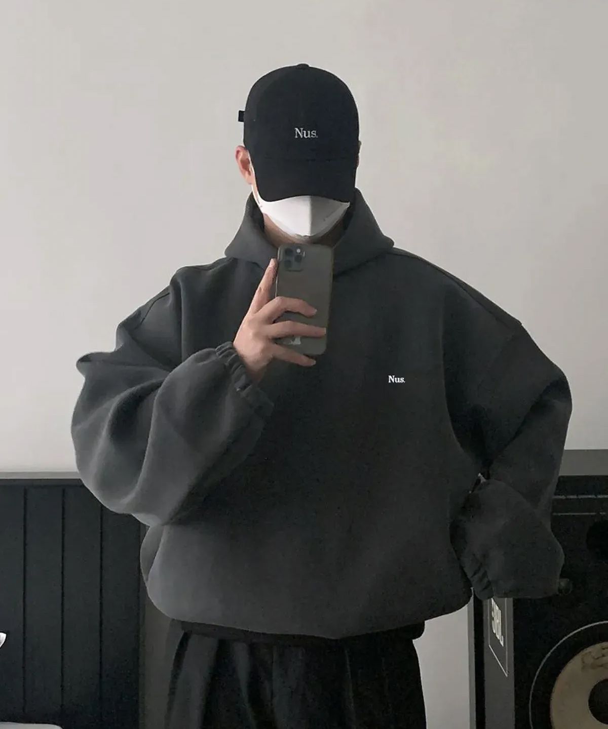 너스(NUS) YEI Logo 후드티 (차콜)