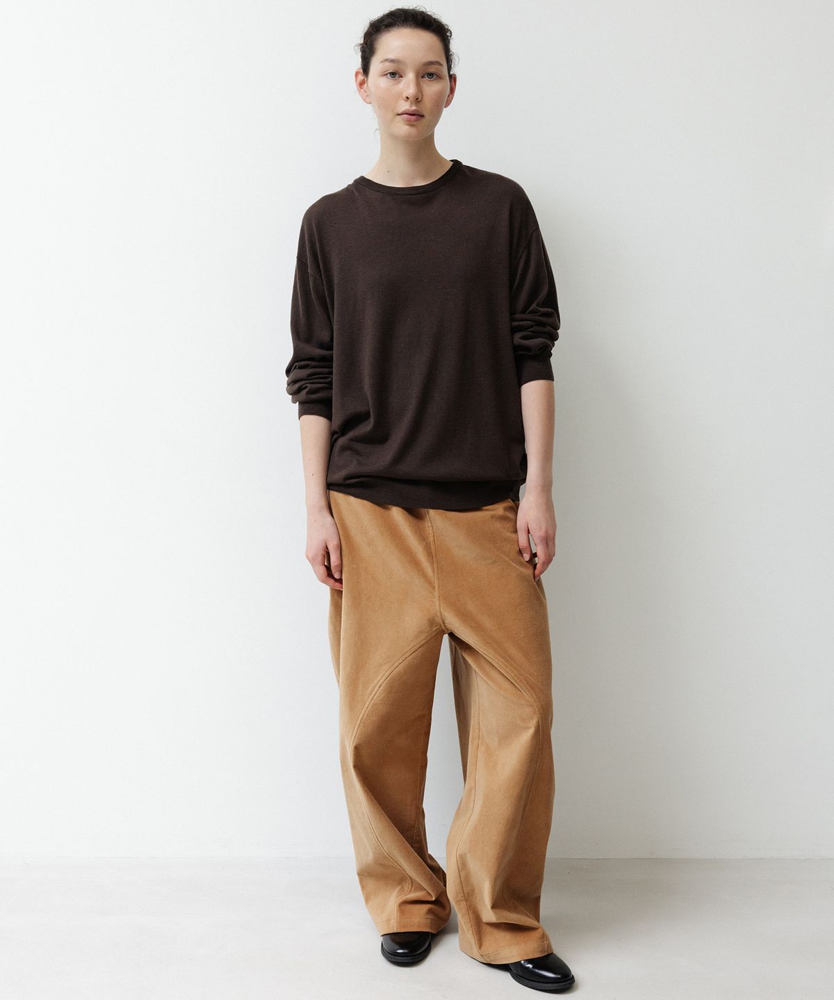 오브헤덴(OPHEDEN) Round Neck Cashmere Knit (brown)