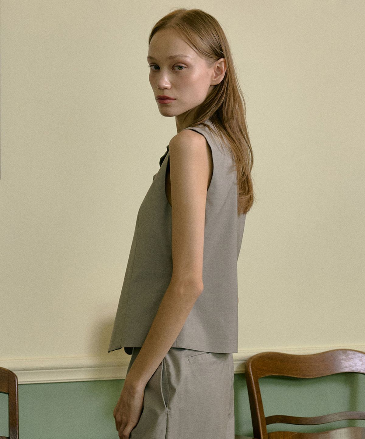 채이(CHAEE) Chaee Wool Sleeveless [Light Grey]