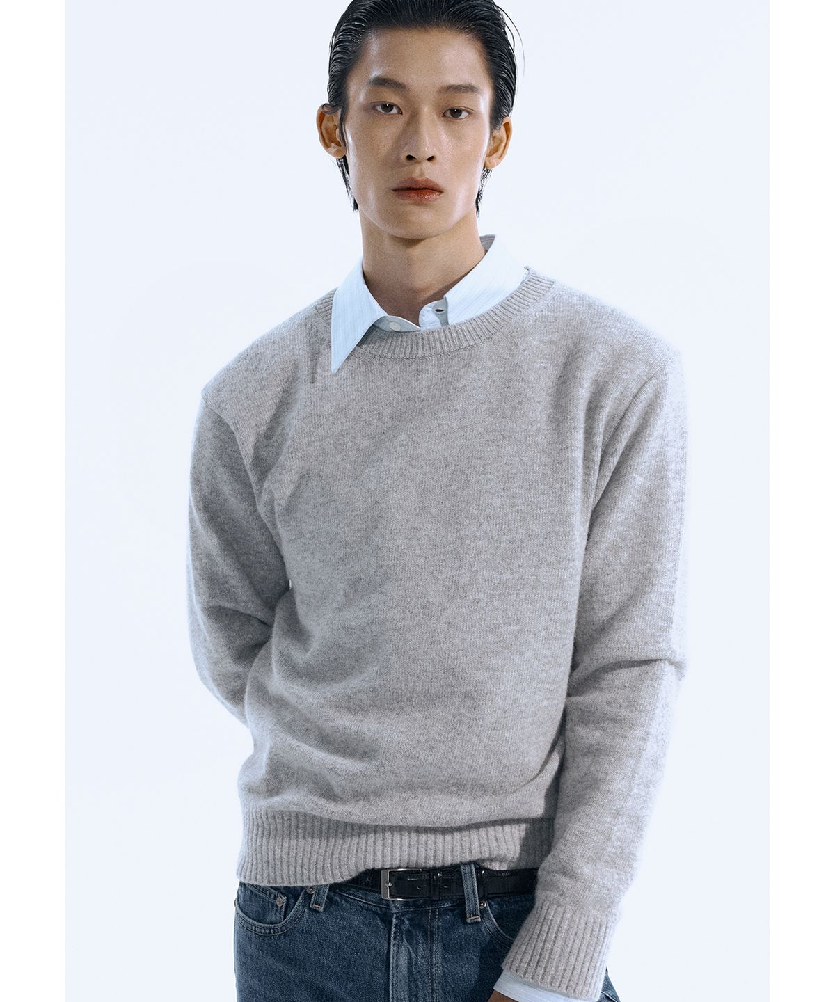 세비지(SAVAGE) Fox Hair Round Neck Knit - Light Grey